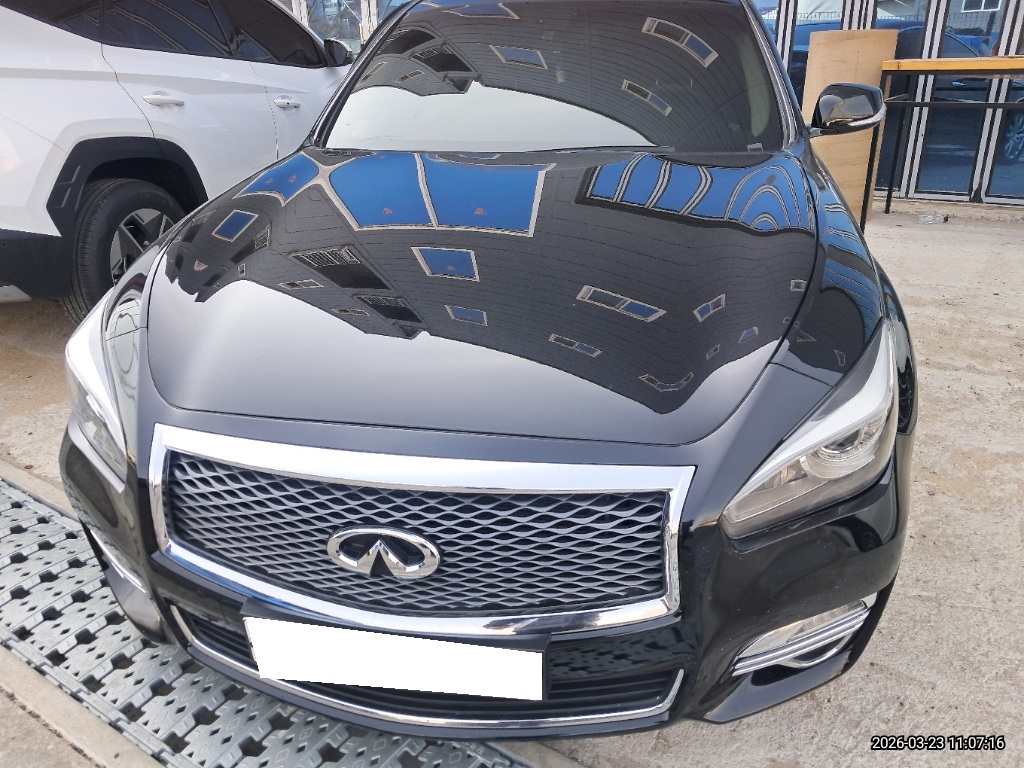 2018 Infiniti Q70 3.7 Style (670022) pre-producted