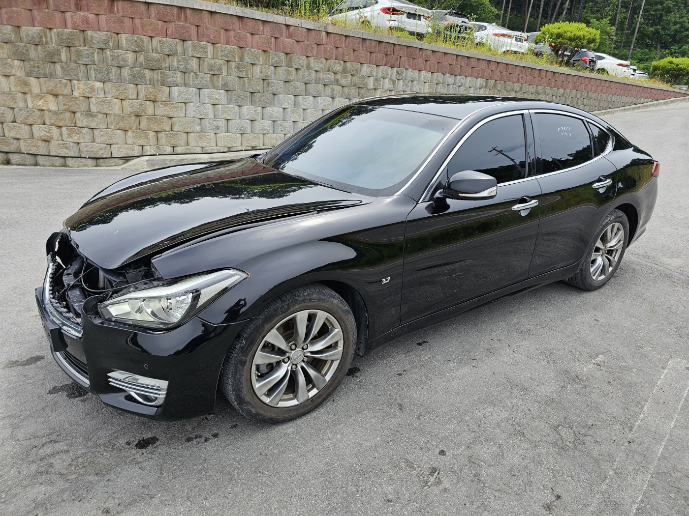 2015 Infiniti Q70 3.7 Premium (S/N: 560083)