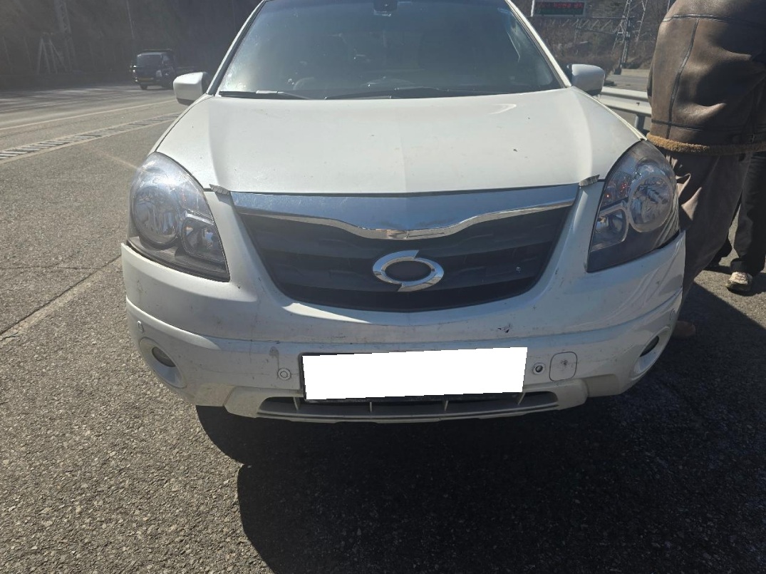 2009 QM5 Gasoline 2WD LE City (021327) pre-producted