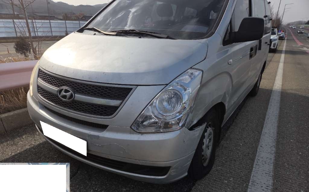 2009 Grand Starex wagon CVX Value (156184) pre-producted