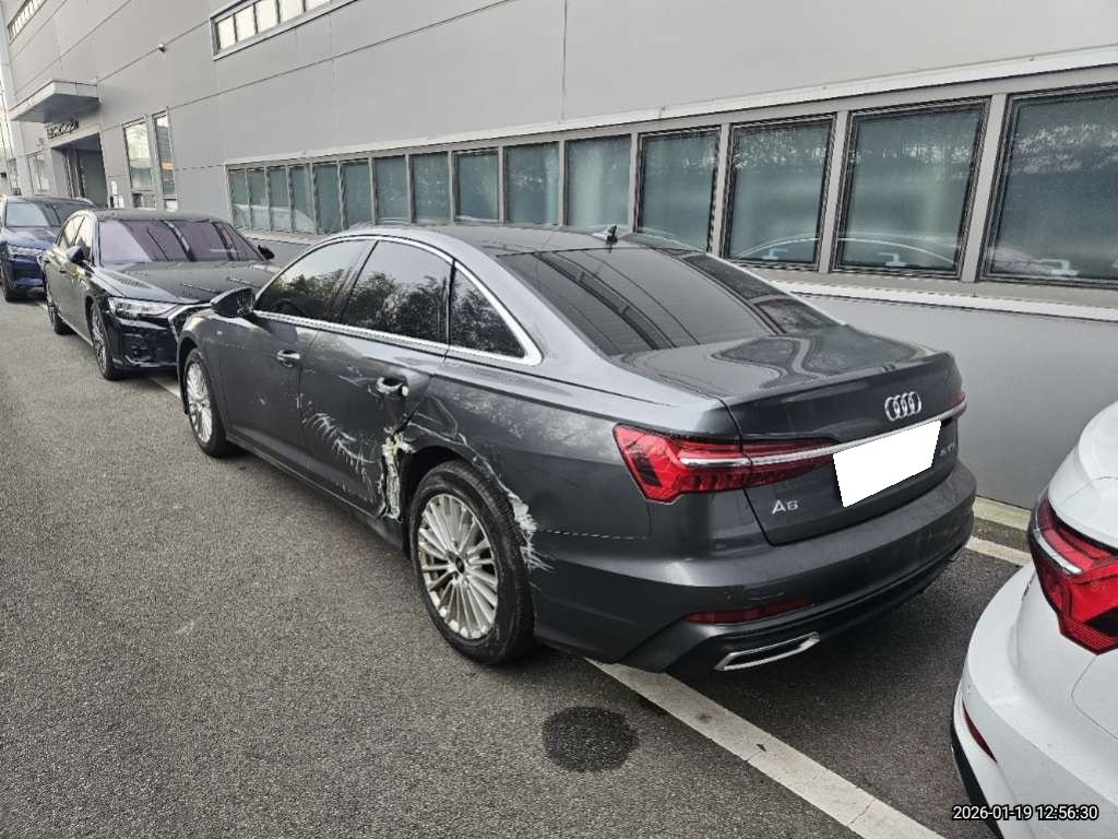 [Auction] 2021 Audi A6 (C8) 45 TFSI(033790) pre-producted