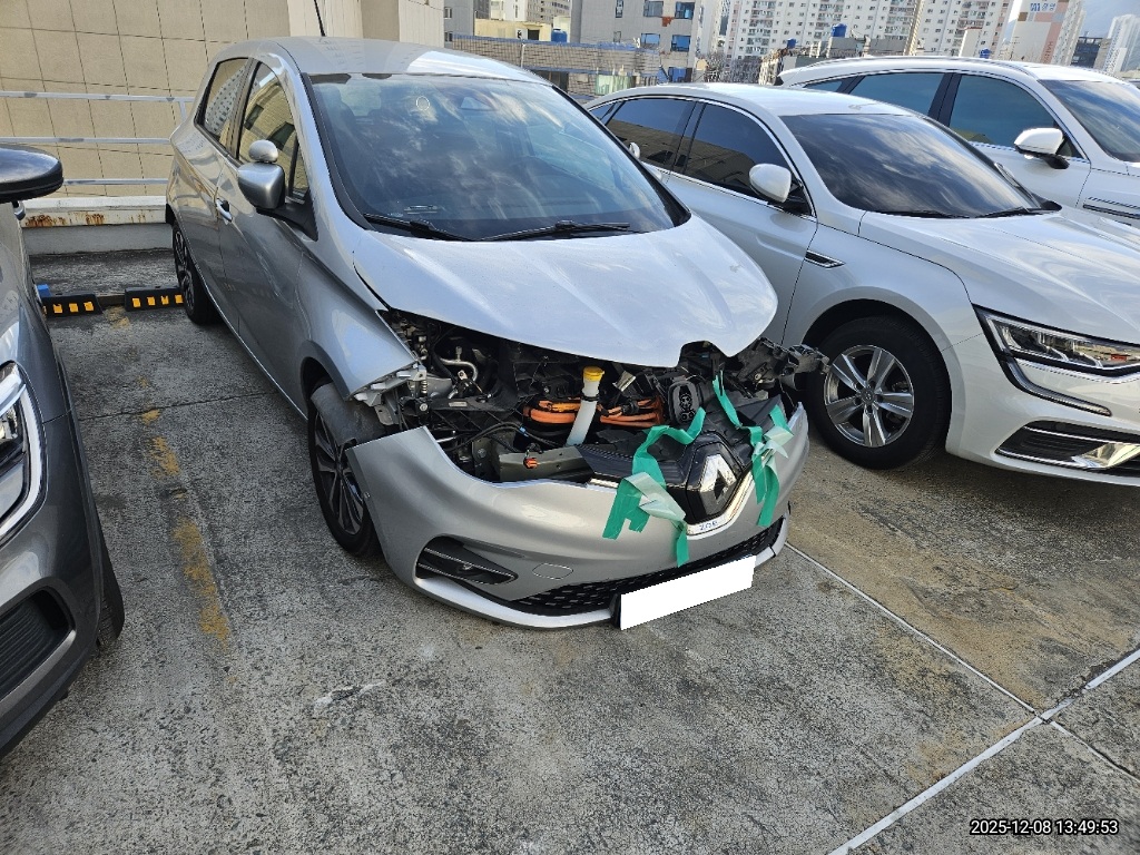 2021 ZOE INTENS ECO (588261) pre-producted