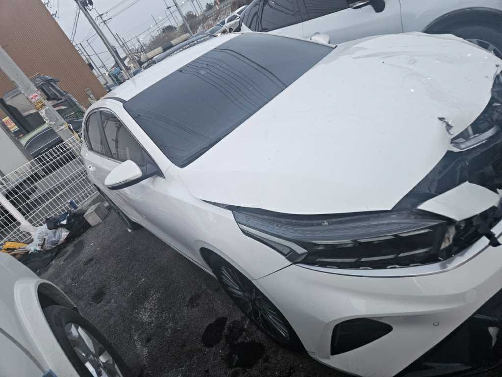 2022 The new K3 2nd gen 1.6 gasoline Signature (921429) pre-producted