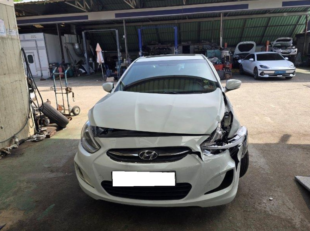 2016 New Accent Wit 1.6GDI (239095) pre-producted