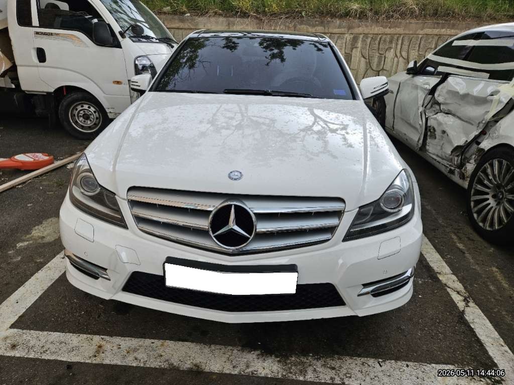 2013 Benz C-Class W204 C200 CGI (806346) pre-producted