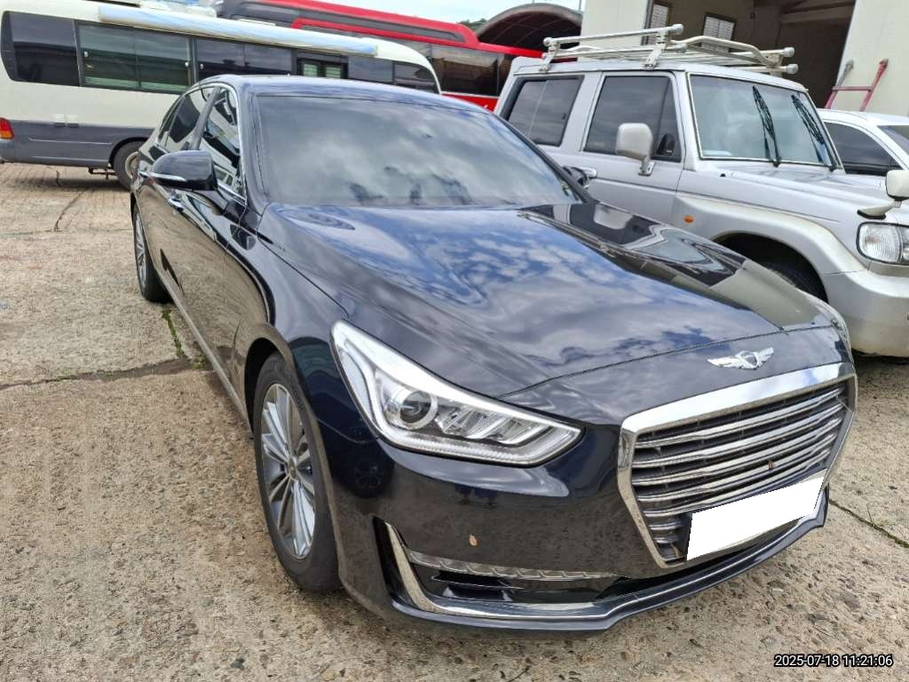 2018 Genesis EQ900 3.8 GDI AWD Luxury (039038) pre-producted