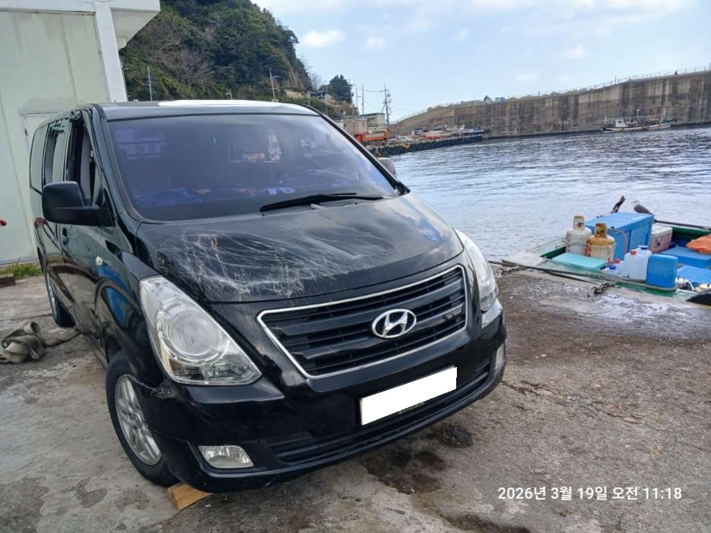 2016 Grand Starex Van Smart (794616) pre-producted