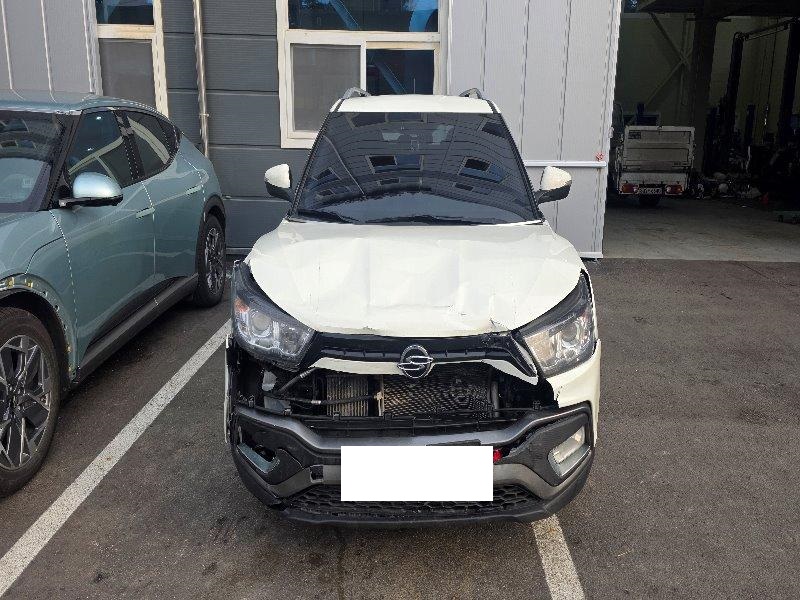 2017 Tivoli Air 2WD Diesel 1.6 IX (120902) pre-producted