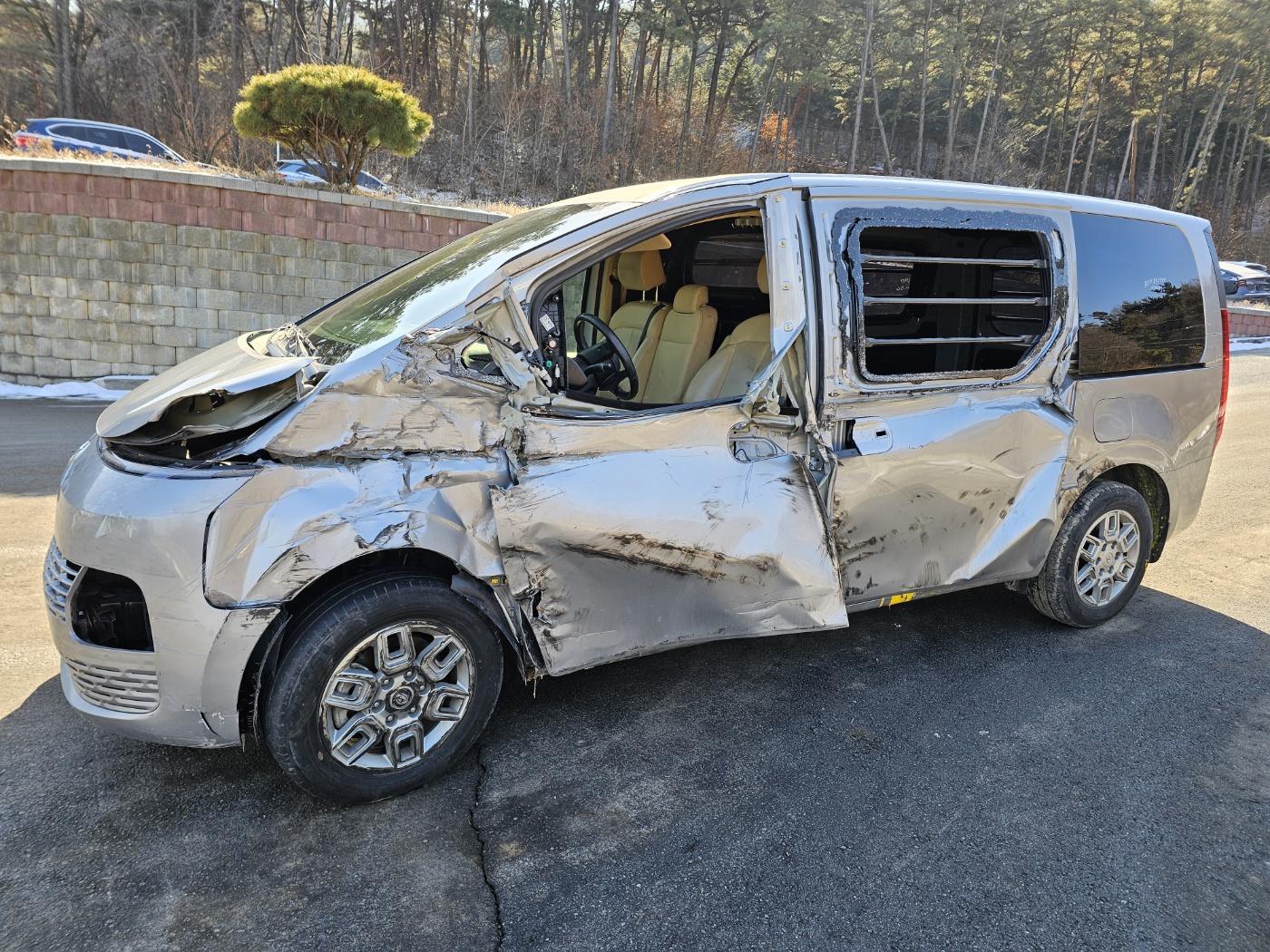 2023 Staria (S/N: 100737)