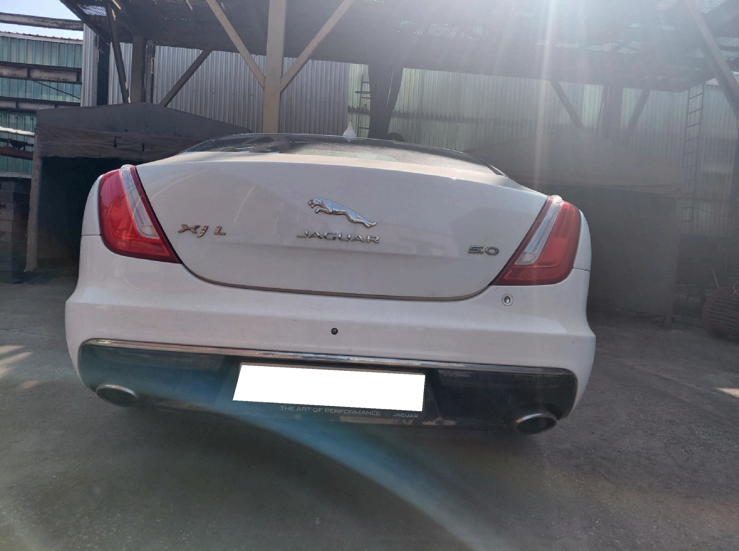 2016 Jaguar XJ (X351) 3.0 SC LWB (V93855) pre-producted
