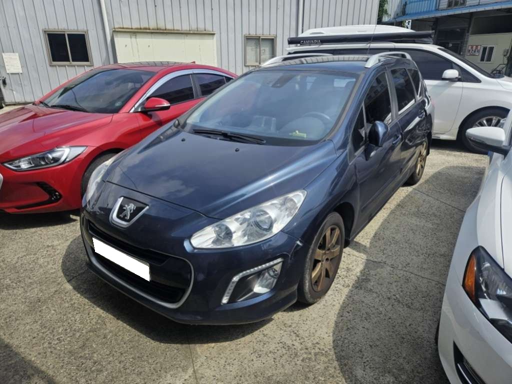 [SOLDOUT]2013 Peugeot 308SW 1.6 e-HDi (007262) pre-producted