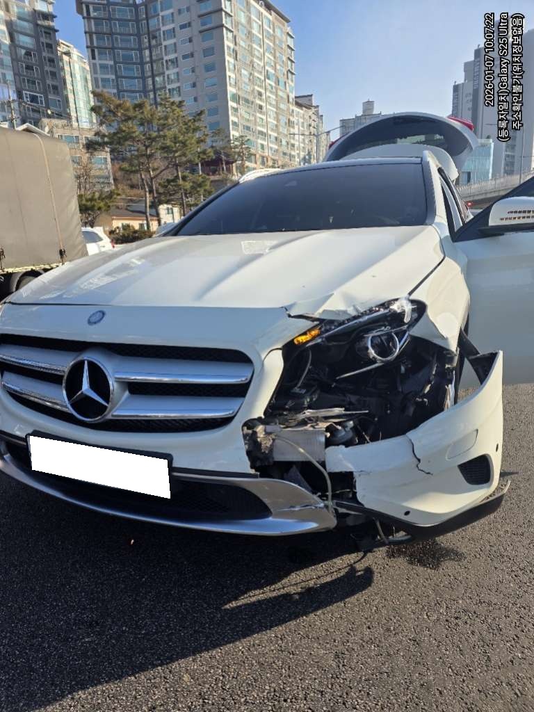 2016 Benz GLA-Class X156 GLA200 D (264009) pre-producted