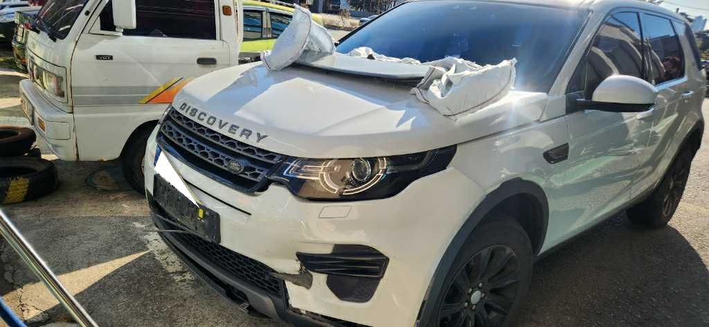 2016 Land Rover Discovery Sport 2.0 TD4 HSE Luxury (616247) pre-producted