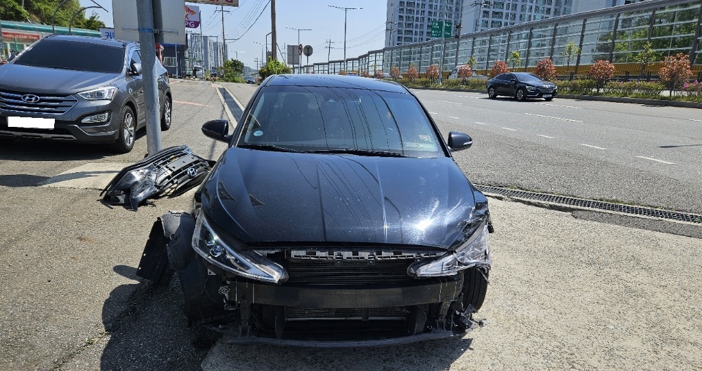 2019 The New Avante AD 1.6 Premium (893473) pre-producted