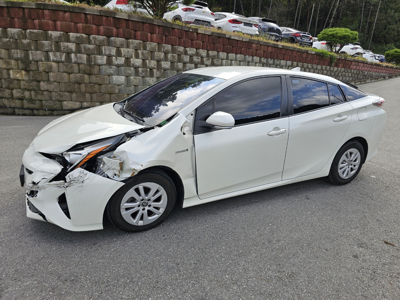 2016 Toyota Prius 4th generation 1.8 E (S/N: 528341)