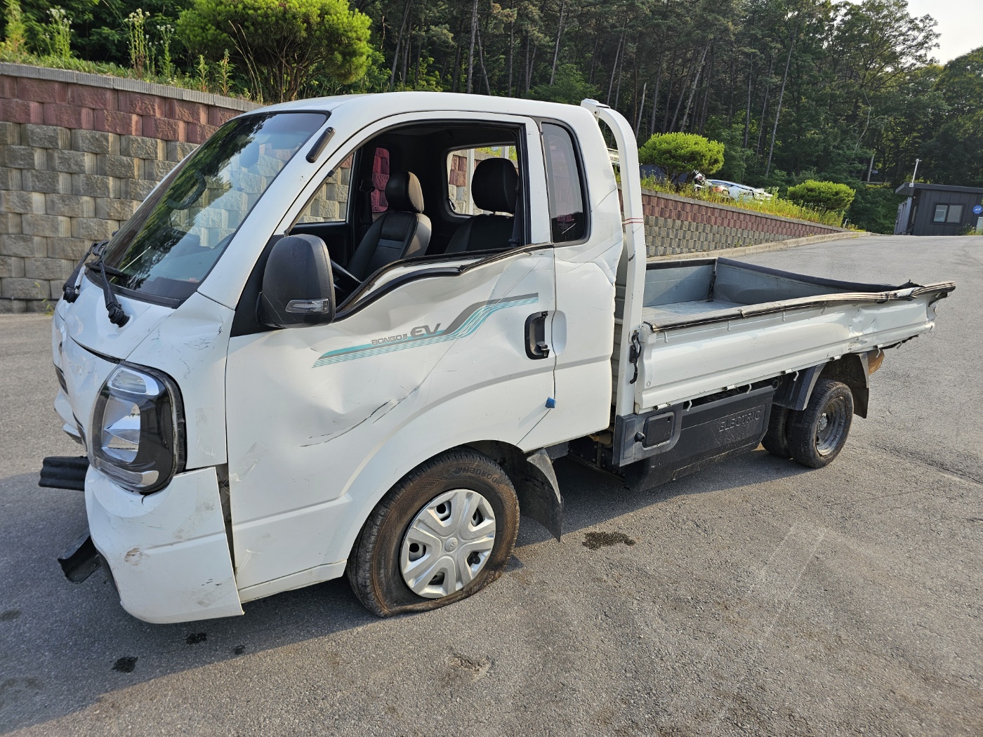 [Reserved]2020 Bongo 3 (EV) 1.0-ton King Cab 2WD (S/N: 005064)