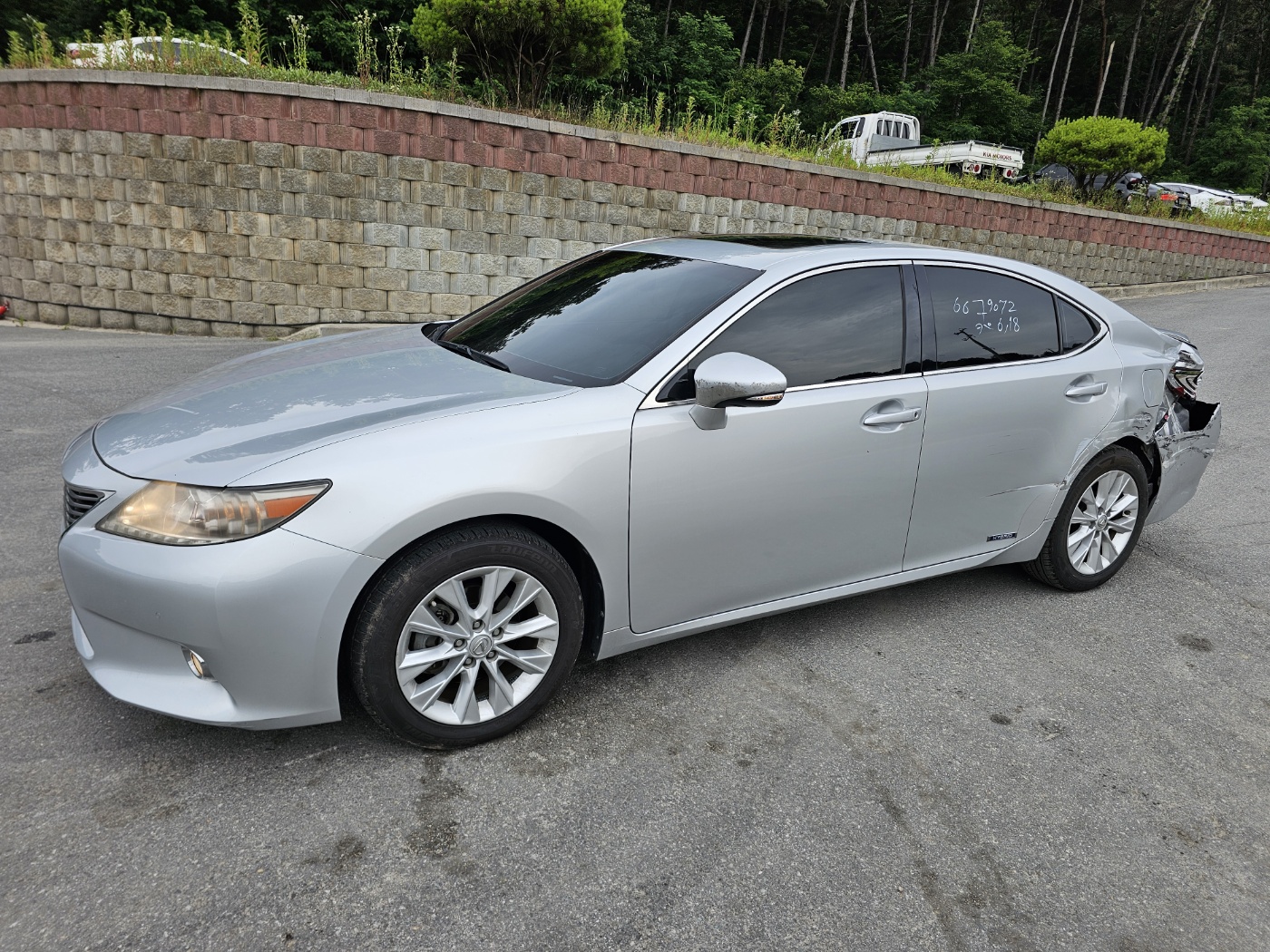 2013 Lexus New ES300h Supreme (S/N: 010409)