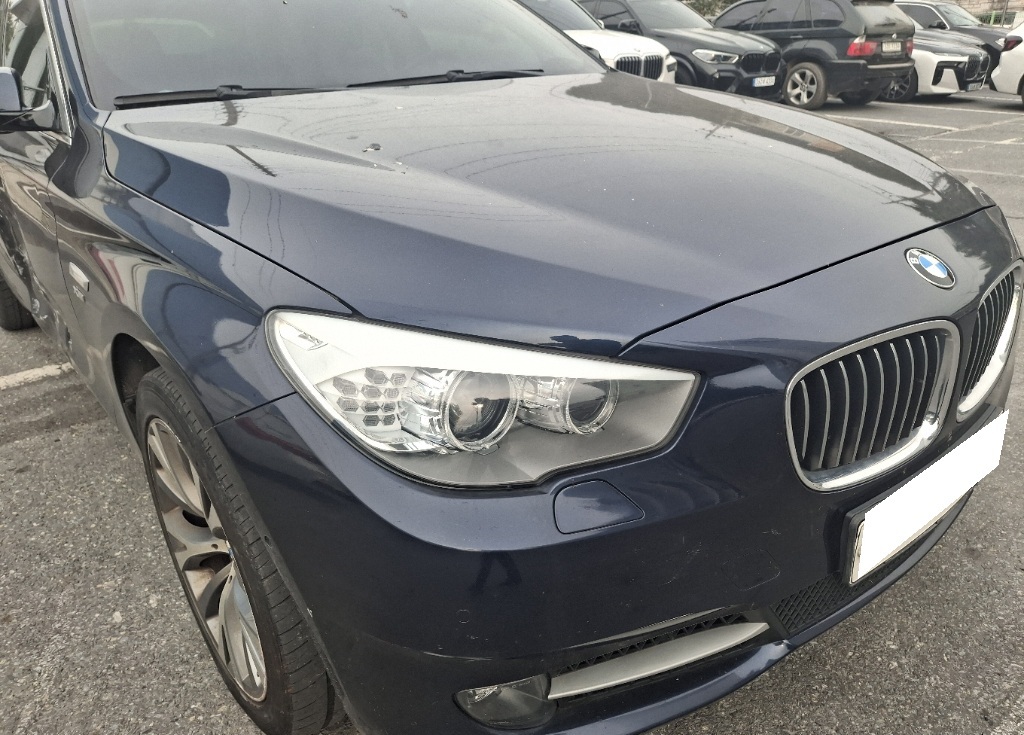 2012 BMW 5 Series GT (F07) 535i xDrive (R76973) pre-producted