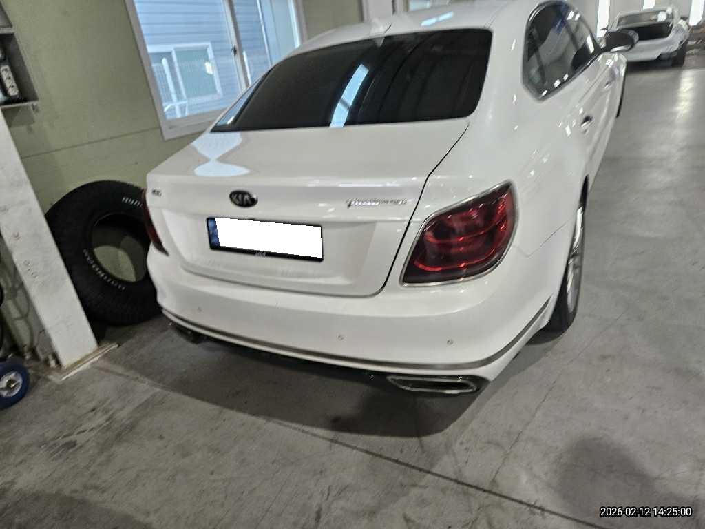 2020 The K9 3.8 GDI AWD Grand Platinum (020162) pre-producted