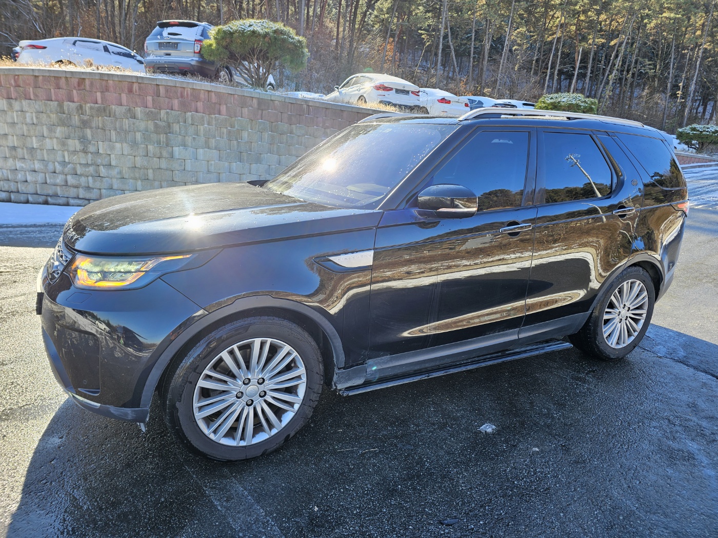 2017 Land Rover Discovery 5 3.0 TD6 HSE Luxury (S/N: 033140)