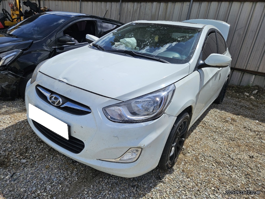 2012 Accent New 1.6VGT Premier (266125) pre-producted