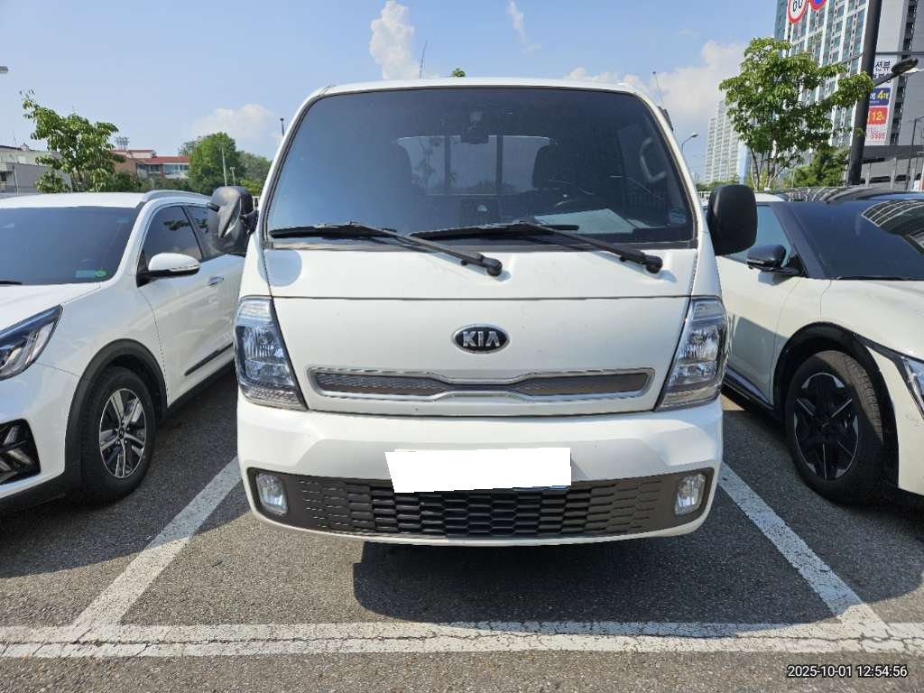 2020 Bongo 3 (EV) 1.0 ton King Cab 2WD GLS (000973) pre-producted