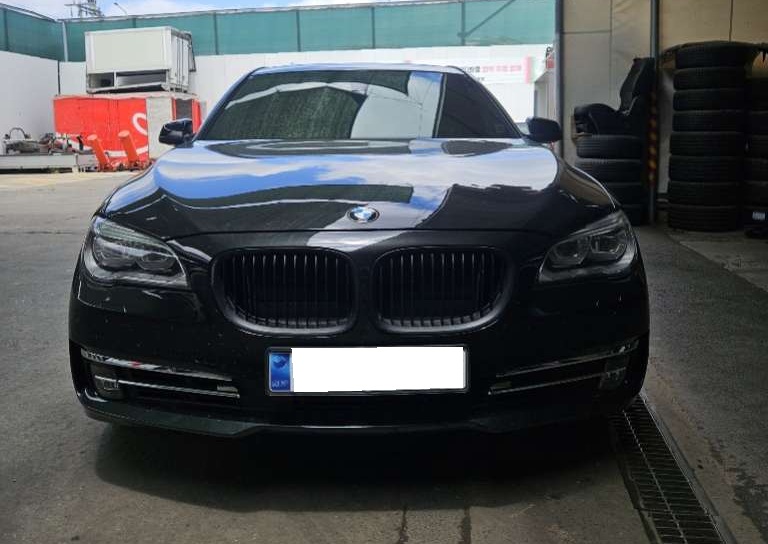 2010 BMW 7 Series (F01) 740 i (367883) pre-producted