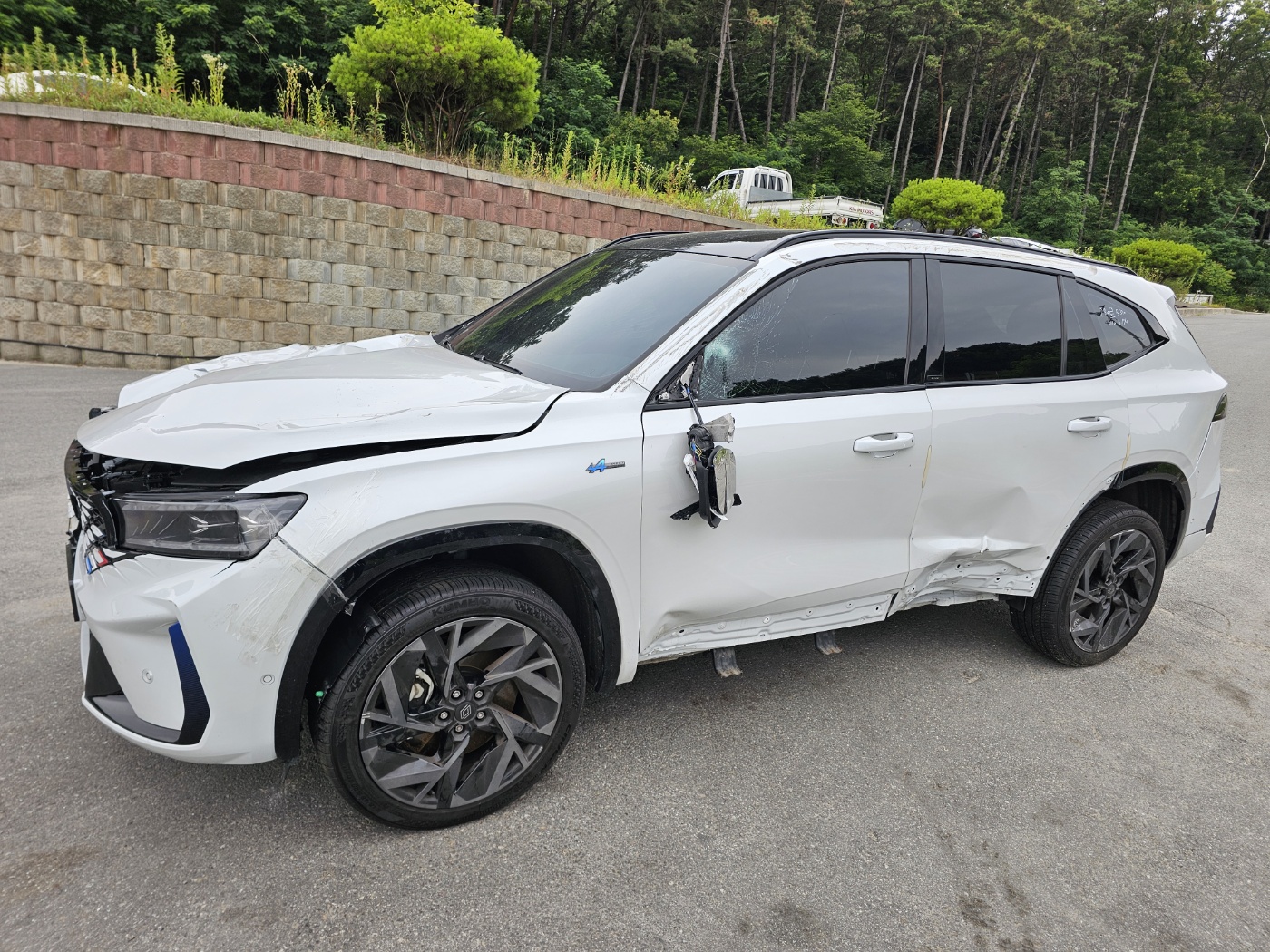 2025 Grand Koleos Gasoline 2.0 4WD (S/N: 003494)