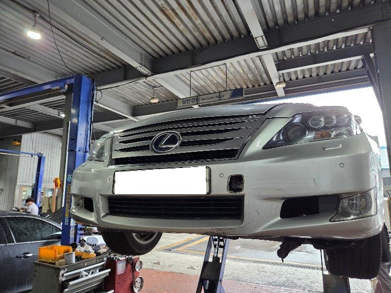 [SOLDOUT]2012 Lexus LS600hL (014935) pre-producted