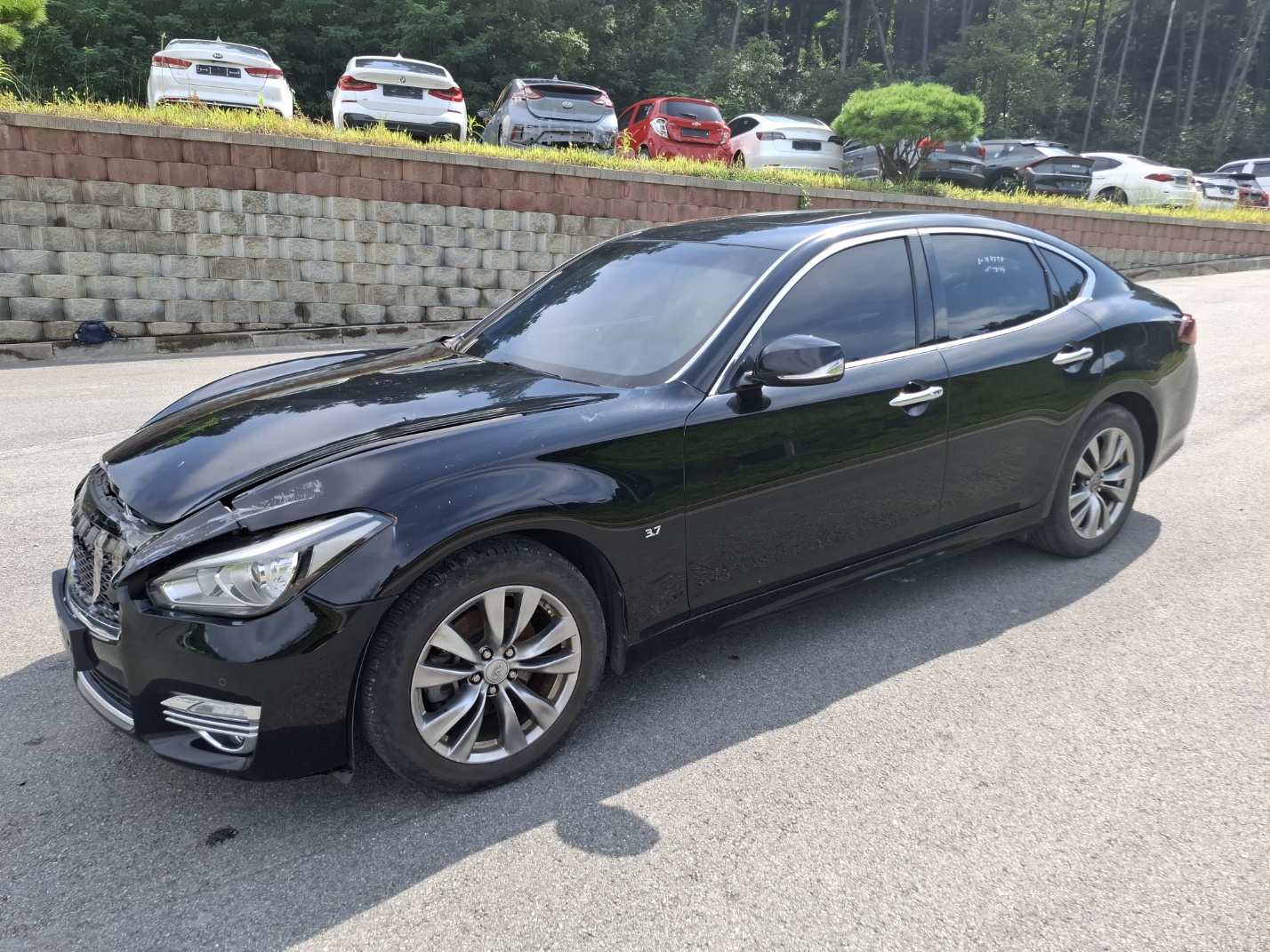 2015 Infiniti Q70 3.7 Premium (S/N: 560083)