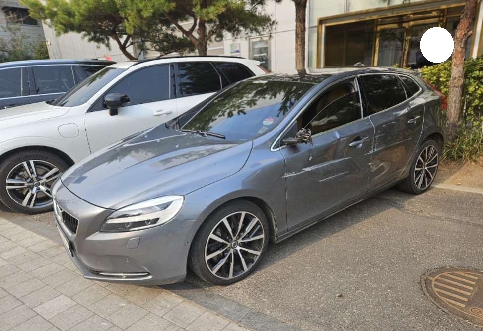 2017 Volvo V40 D4 (382329) pre-producted