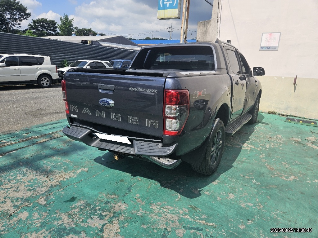 [Reserved]2022 Ford Ranger Diesel 2.0 Wildtrak (E65500) pre-producted