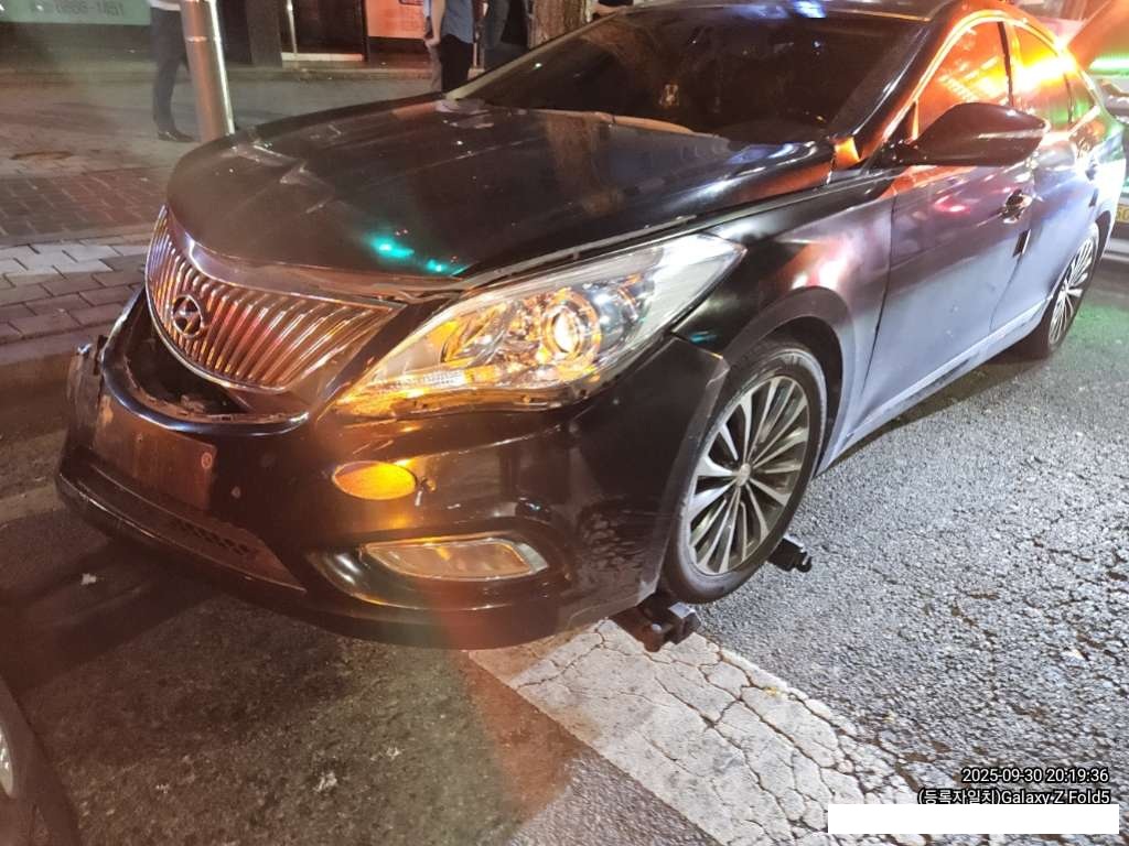 2014 Grandeur HG HG240 MODERN (301116) pre-producted