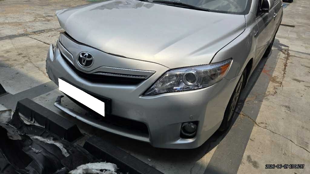 2011 Toyota Camry Hybrid (054194) pre-producted