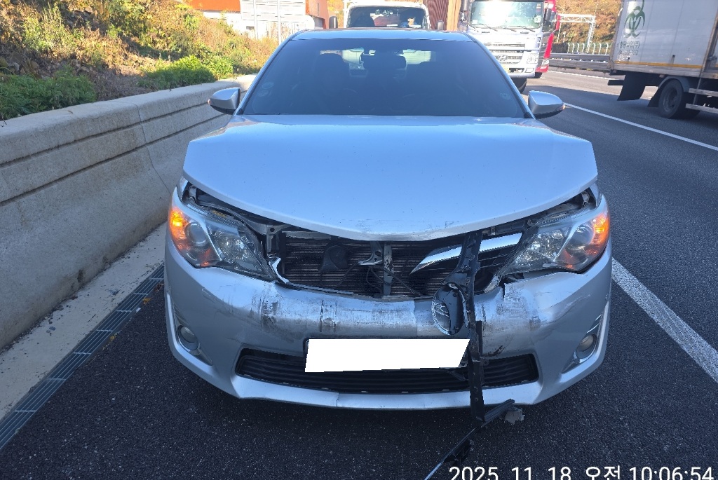 [SOLDOUT]2014 Toyota New Camry 2.5 XLE (746384) pre-producted