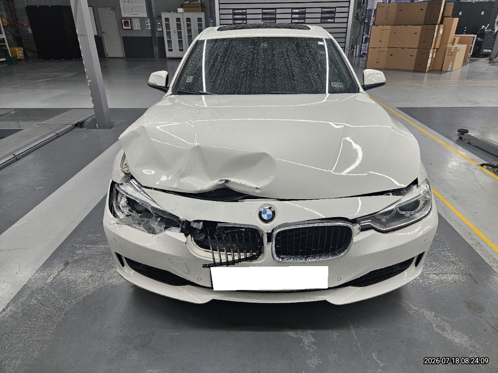 [Reserved]2015 BMW 3 Series (F30) 320d (471852) pre-producted