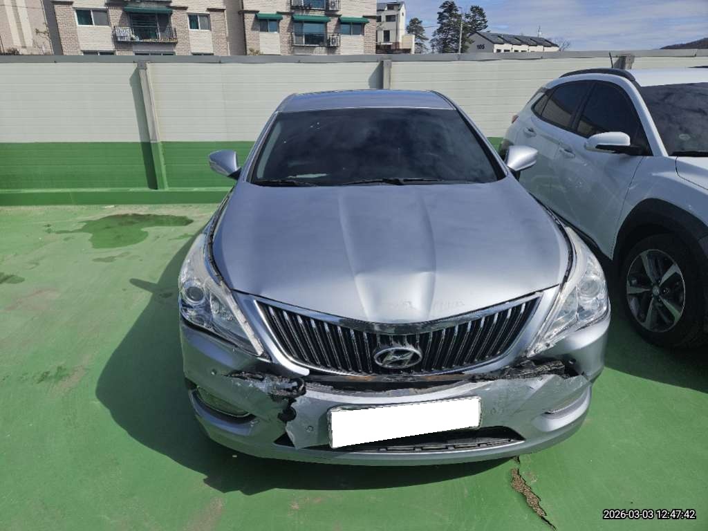 2014 Grandeur HG HG240 MODERN (387453) pre-producted