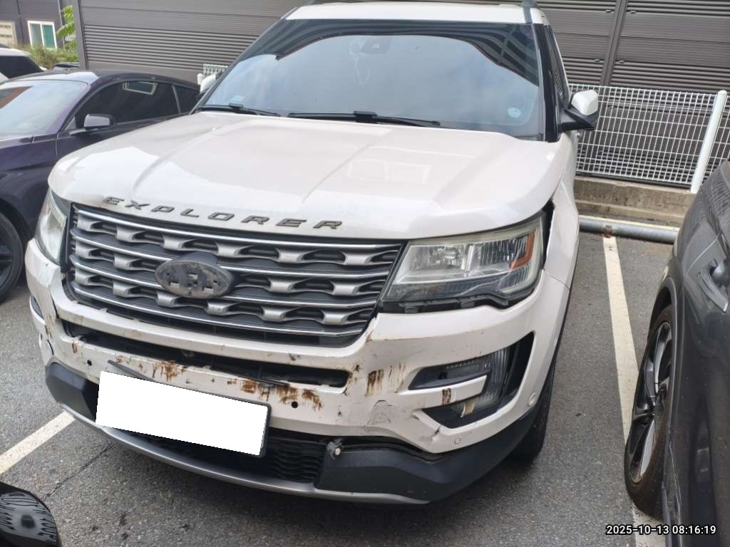 2017 Ford Explorer 3.5 Limited 4WD (B48404) pre-producted