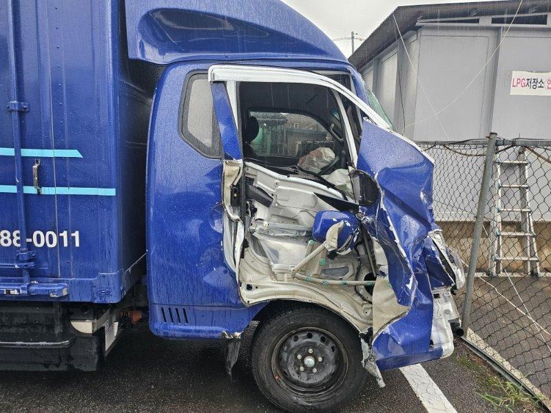 2023 Porter 2 (EV) 1.0 ton Super Cab (073404) pre-producted