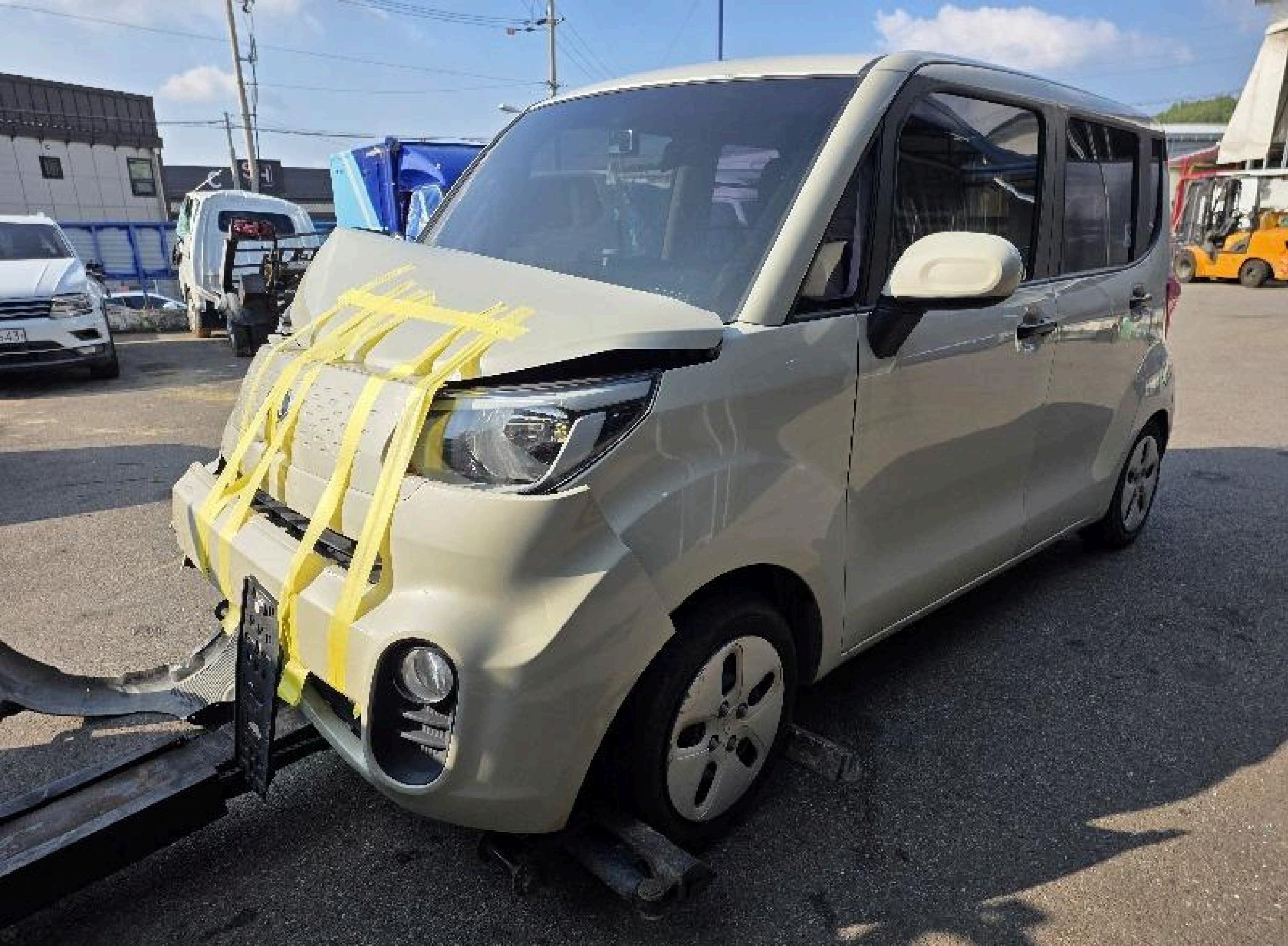 2018 The New Ray Van Premium (176678) pre-producted