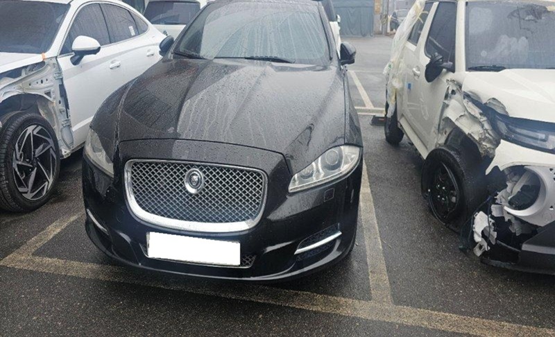 2012 Jaguar XJ (X351) 3.0D Premium Luxury LWB (V37887) pre-producted