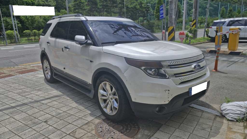 2015 Ford Explorer 3.5 Limited 4WD (B35188) pre-producted