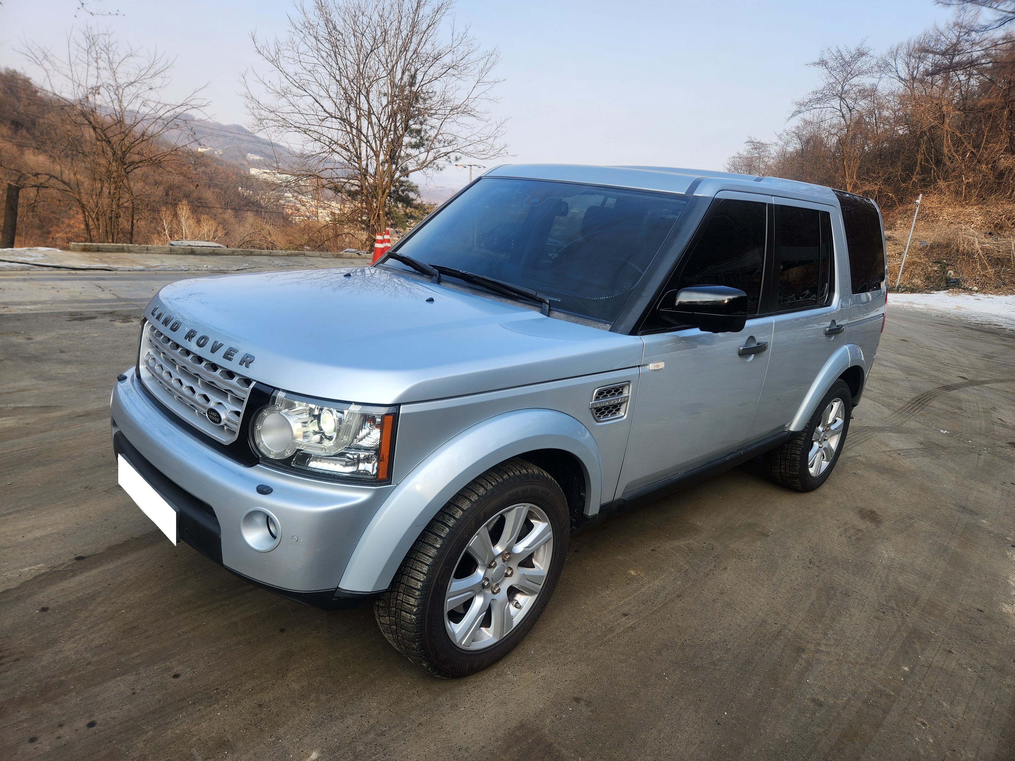 2011 Land Rover Discovery 4 3.0 TDV6 HSE (S/N: 562999)