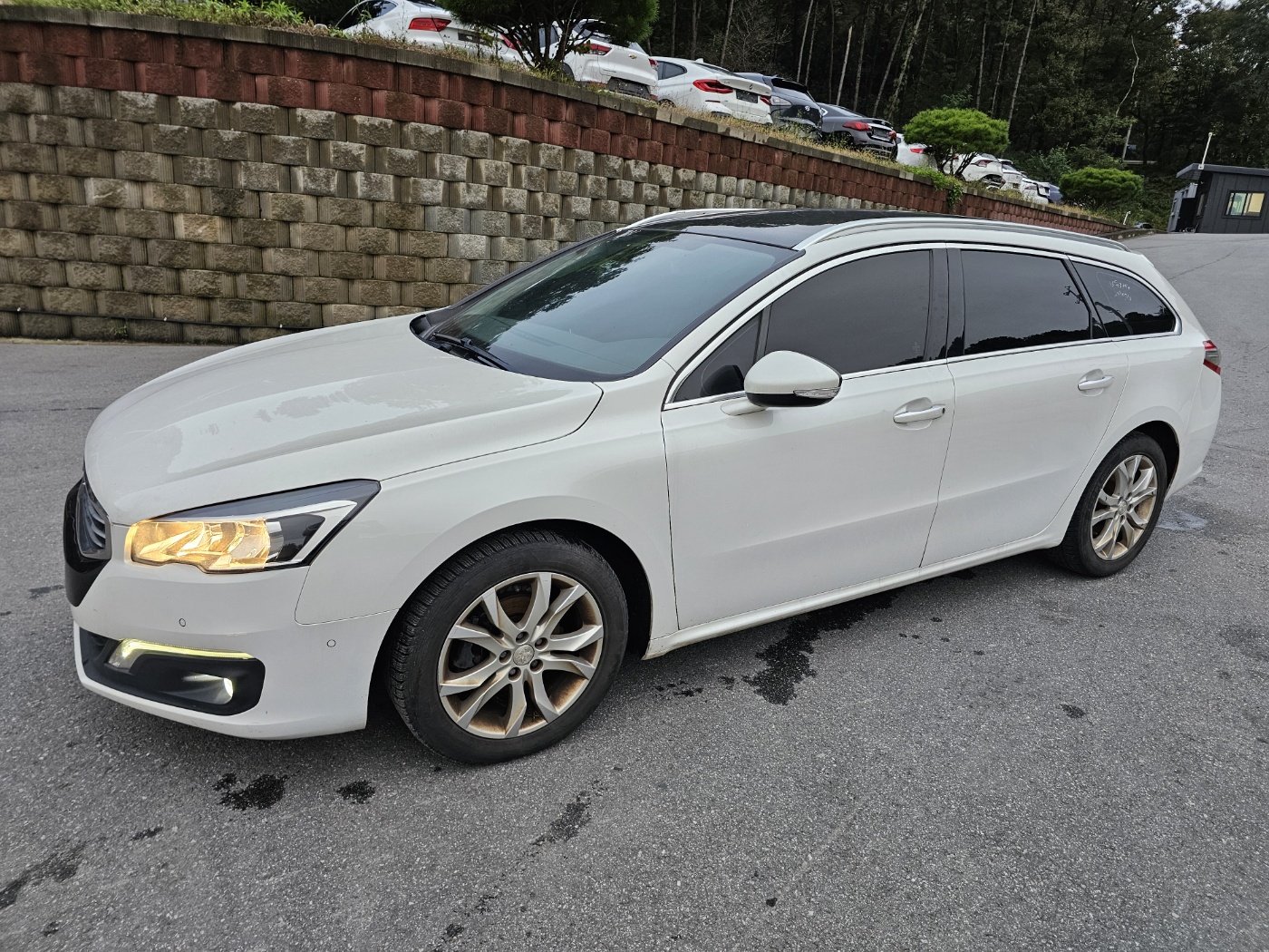 2015 Peugeot 508SW 1.6 E-HDI Active (S/N: 002013)