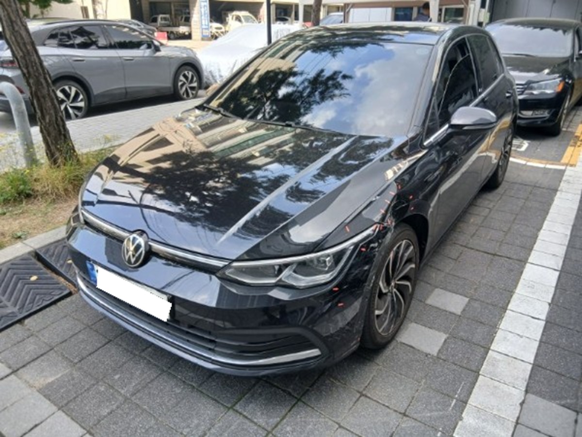 [SOLDOUT]2023 Volkswagen Golf 8th Gen 2.0 TDI (123680) pre-producted