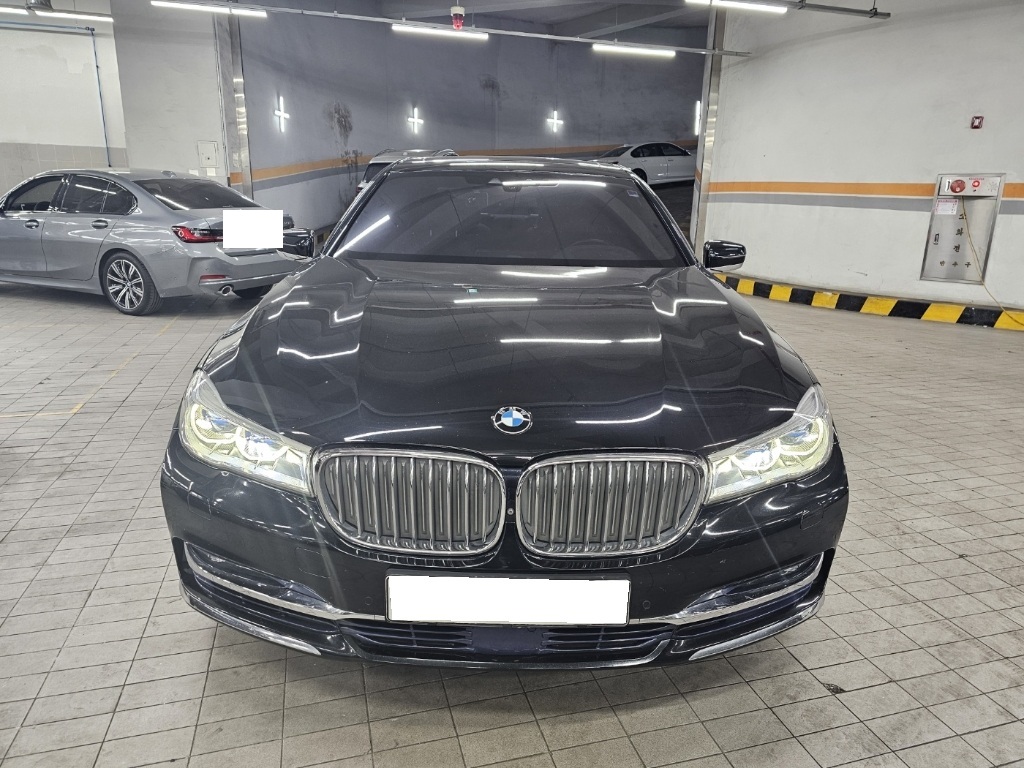 2016 BMW 7 Series (G11) 750Li xDrive (523957) pre-producted