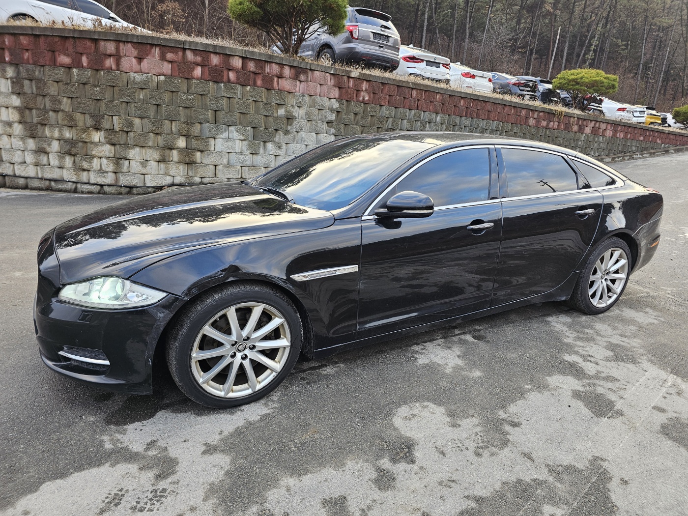 2012 Jaguar XJ (X351) 3.0D Premium Luxury LWB (S/N: V37887)