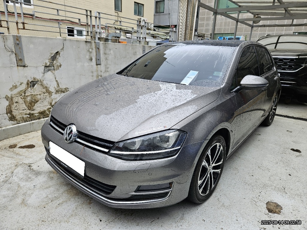 2015 Golf 1.4 TSI Premium (020768) pre-producted