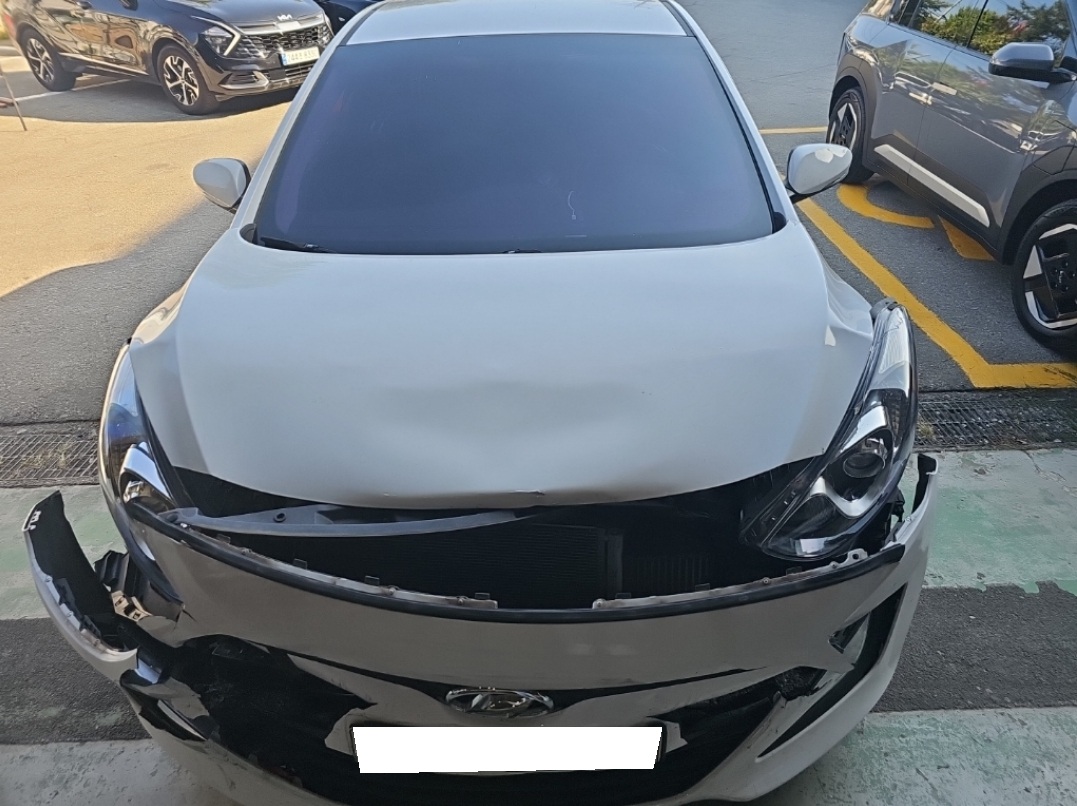 2014 New i30 1.6 VGT PYL (131489) pre-producted