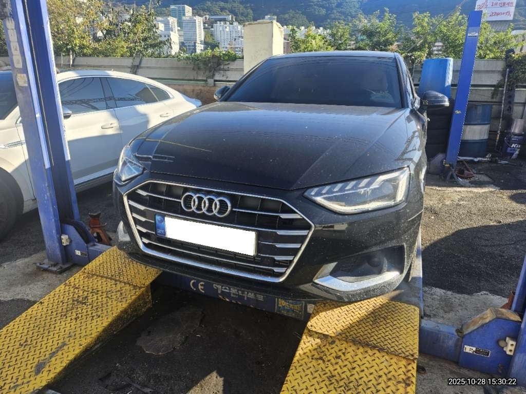 2021 Audi A4 (B9) 40 TFSI Premium (065129) pre-producted